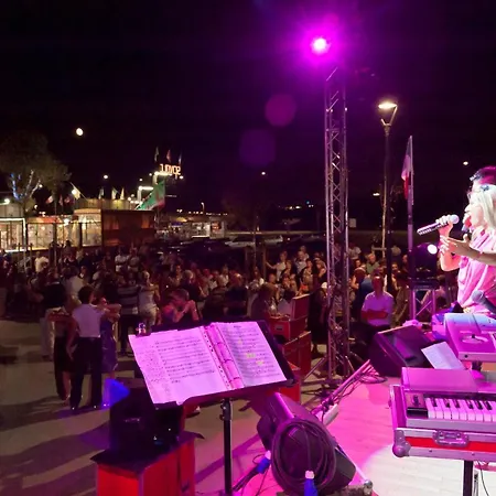 Отель Lina Мизано-Адриатико