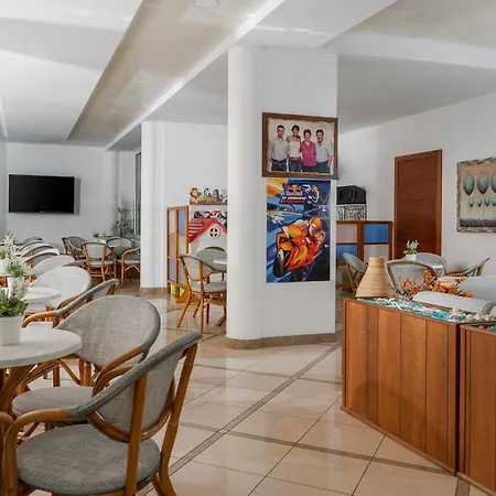 Lina Мизано-Адриатико