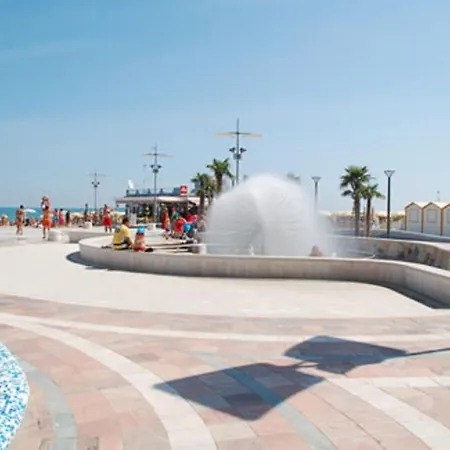 Hotel Lina 3*